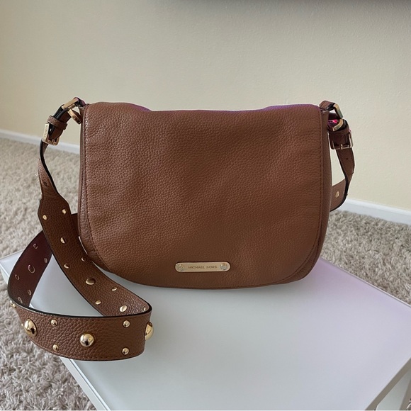 Michael Kors Handbags - Michael Kors shoulder bag